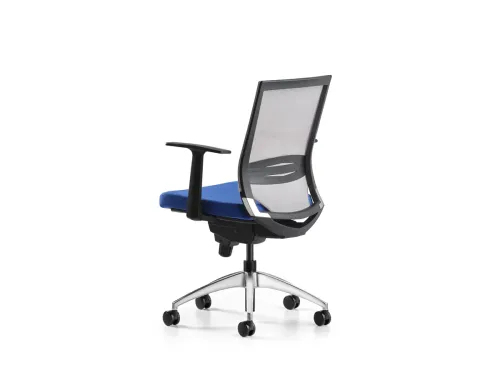 COZY ofis koltuğu, FDR104 mavi oturumu ve F505 gri file sırtıyla modern ofislerde ferah, canlı ve dengeli bir çalışma koltuğu alternatifi sunar.