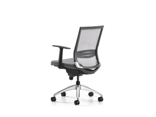 COZY personel koltuğu, gri oturum ve F505 gri file sırt uyumuyla gözü yormayan, yalın ve modern bir ofis sandalyesi görünümü sunar.