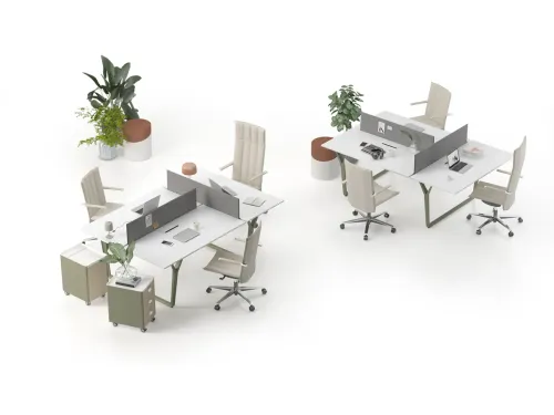 NOTE workstation masa, beyaz çalışma yüzeyi, gri panel bölücüleri ve metal ayaklı formuyla modern açık ofis yerleşimleri için sade bir düzen sunar.
