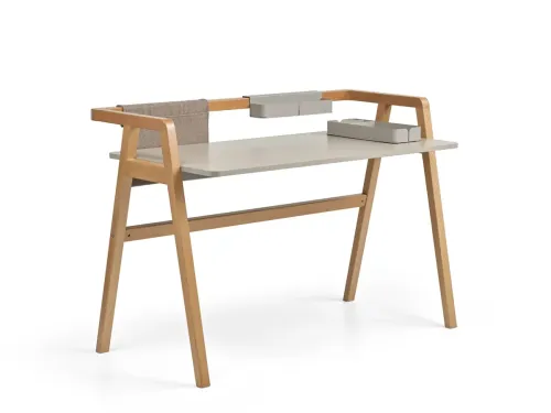 Pi Home, toolbox, kalemlik ve masa üstü düzenleyicilerle home office ve öğrenci ders çalışma alanlarında daha kontrollü bir kullanım sunar.