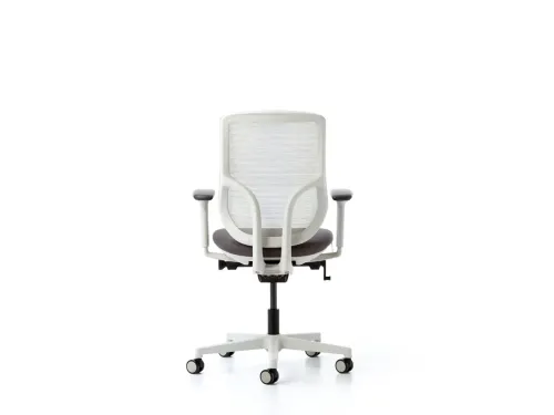PUNTO gri fileli ofis sandalyesi, arkadan görünümde açık renk gövde, koyu gri kumaş oturum ve dengeli sırt formuyla modern ergonomiyi sade biçimde yansıtır.