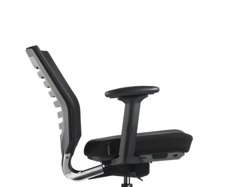 RARE siyah file sırtlı ofis koltuğu, kolçak ve oturum yakın planında nefes alabilen sırt yapısını ve modern çalışma koltuğu detaylarını öne çıkarır.