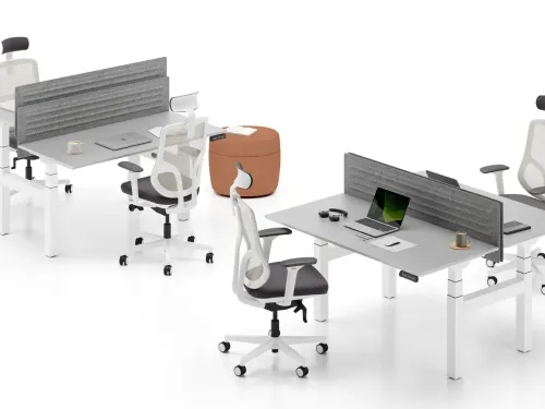 SET çoklu workstation, beyaz ve gri yüzey kombinasyonu, akustik panelleri ve ayarlanabilir masa yapısıyla ekipler için aktif çalışma alanı sunar.