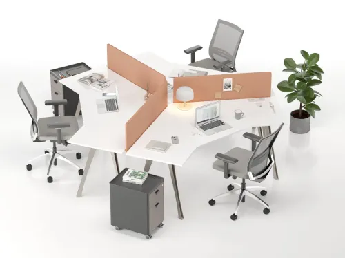 STRIPE workstation, beyaz masa yüzeyi, somon panel bölücüleri ve mobil keson desteğiyle açık ofis çalışma masası ihtiyacına çağdaş bir çözüm sunar.